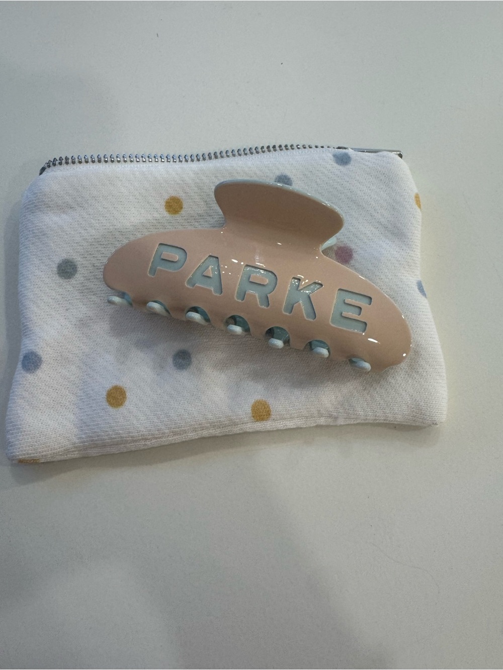 PARKE- CUPCAKE brand new claw clip
